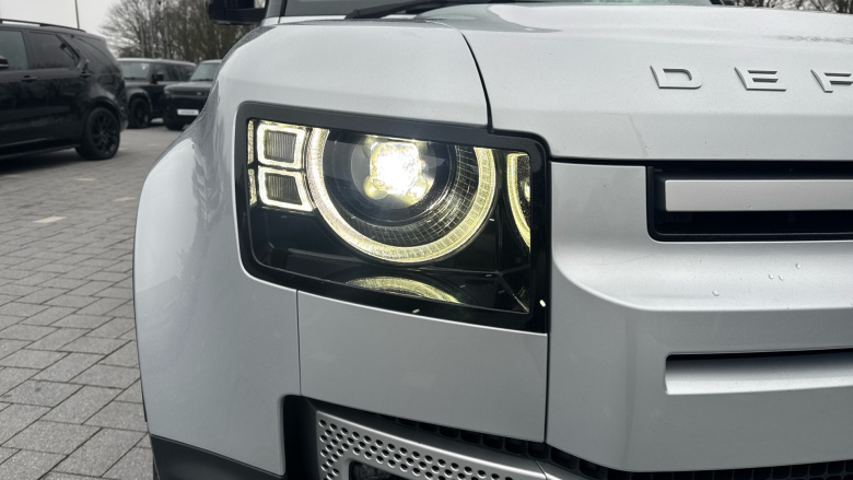 Land Rover Defender 90 Diesel 3.0 D250 Hard Top SE Auto